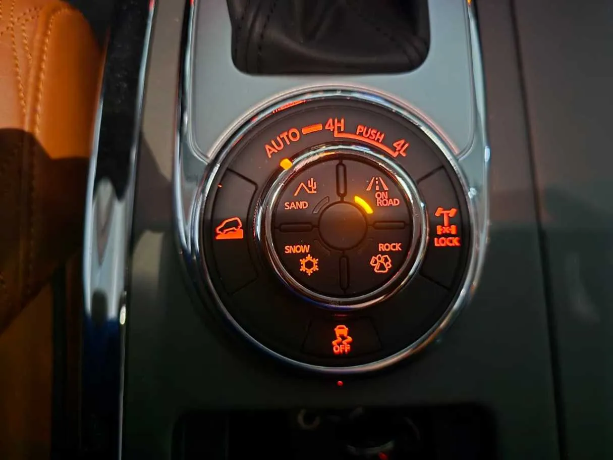Car image 22