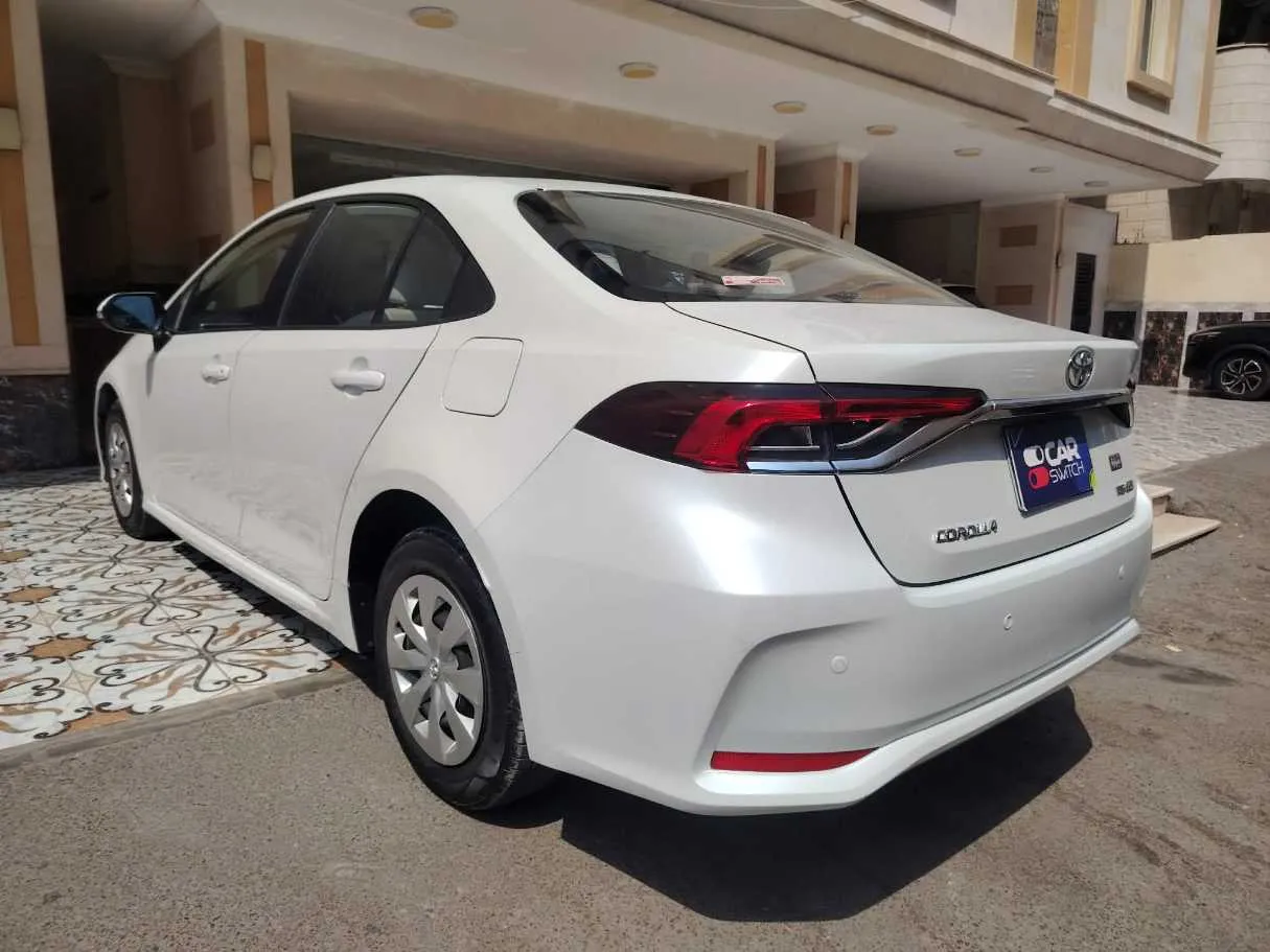 Car image 7
