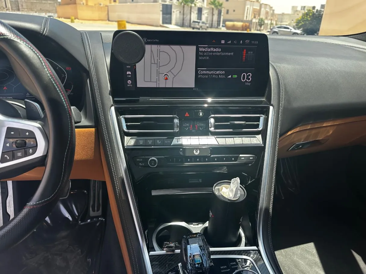 Car image 22