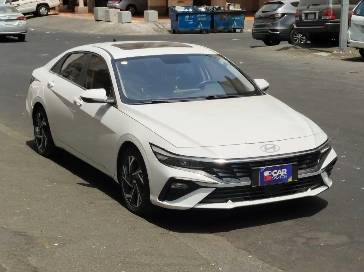 Car image 3