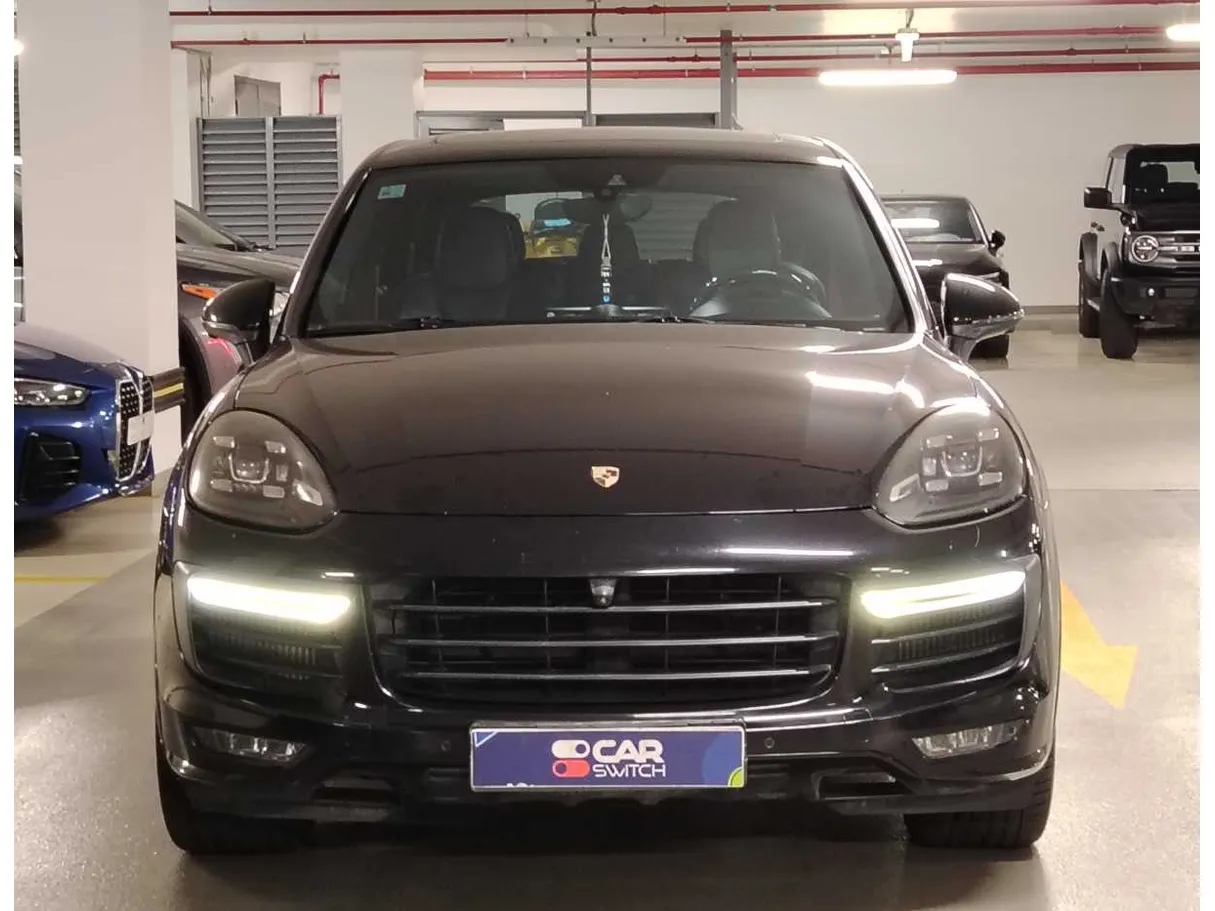 Car image 2