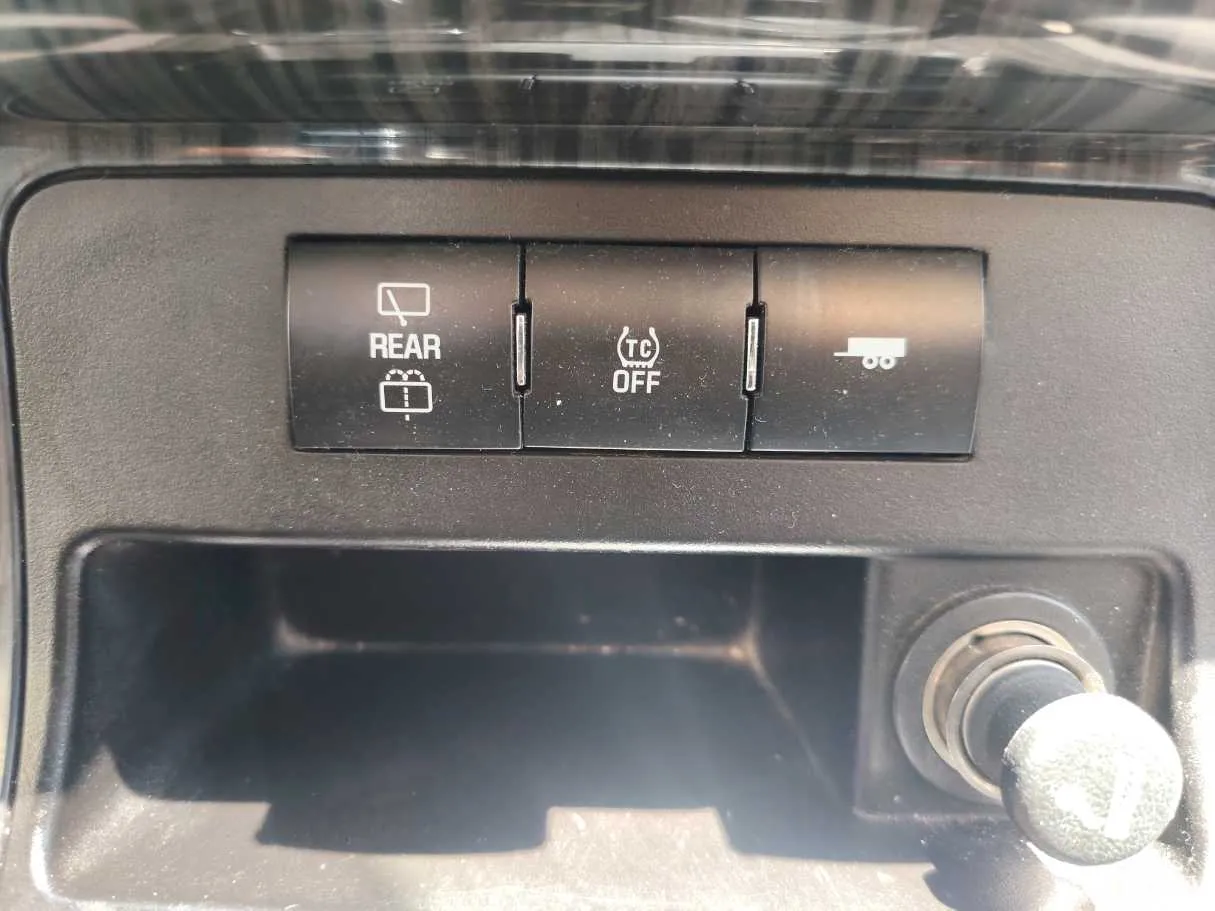 Car image 29