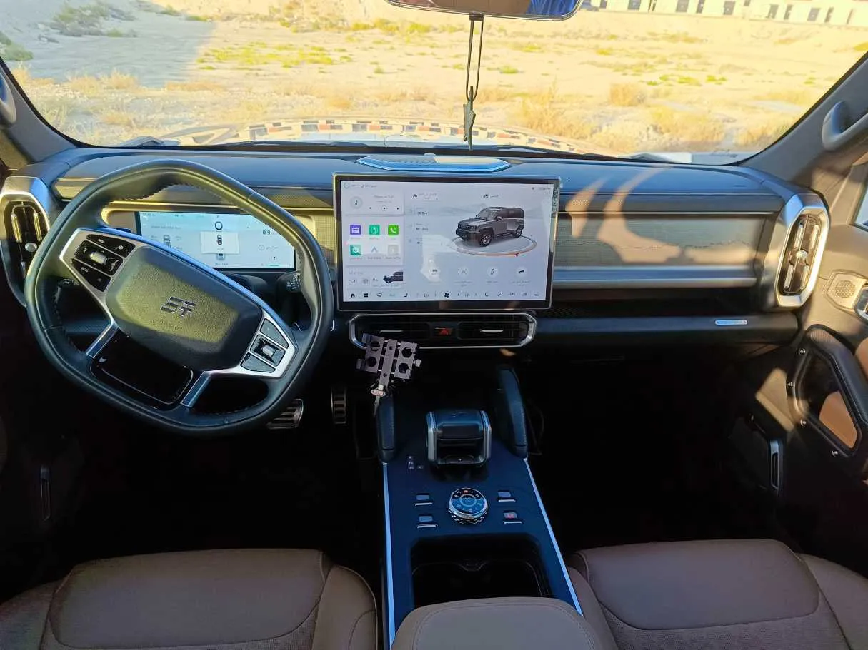 Car image 23