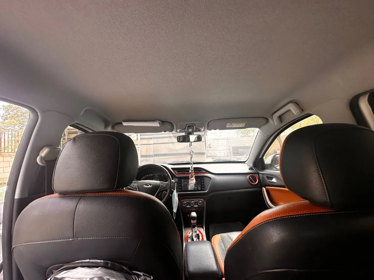 Car image 16