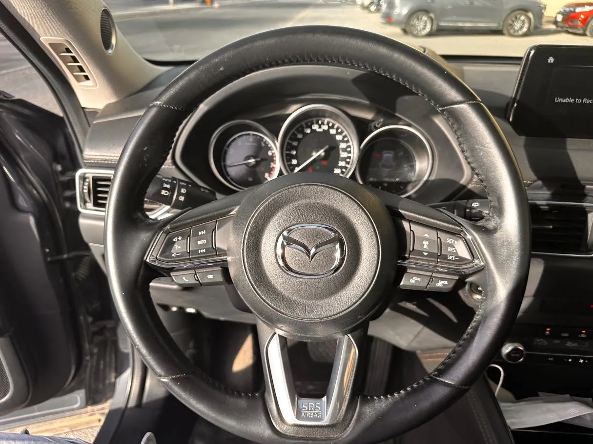 Car image 21