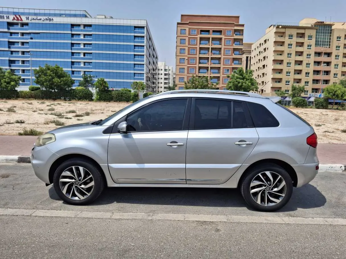 Car image 8