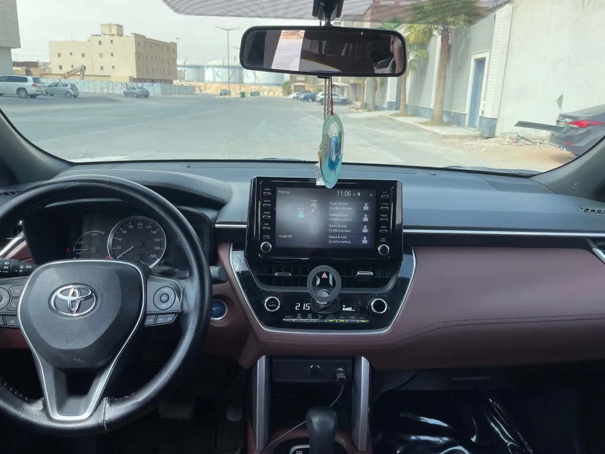 Car image 20