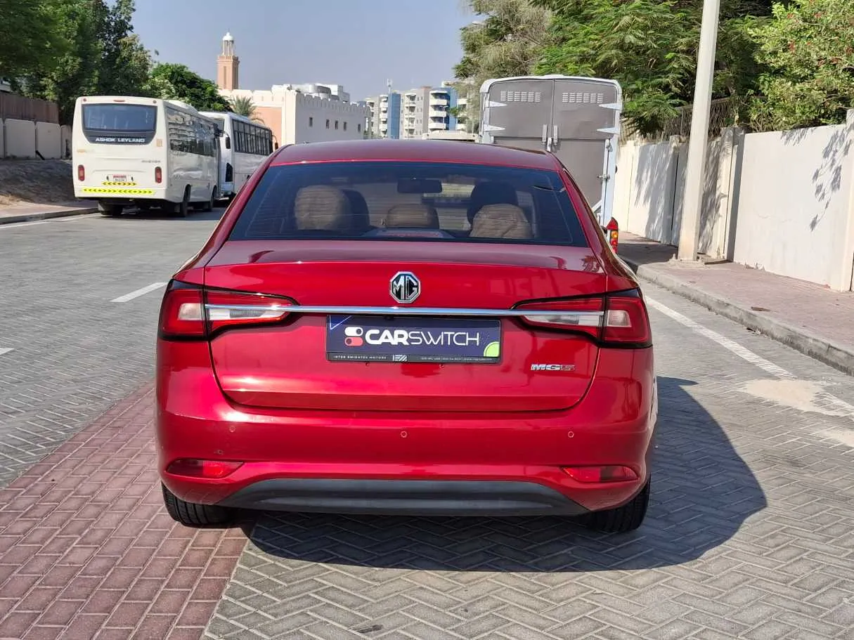 Car image 6