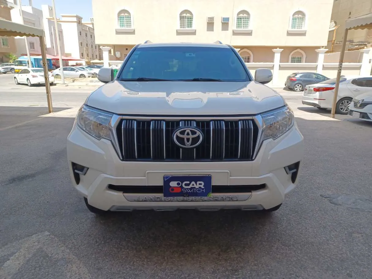 Car image 2