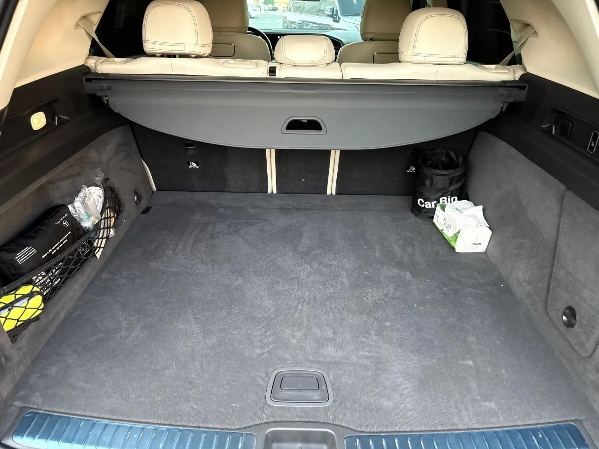 Car image 25