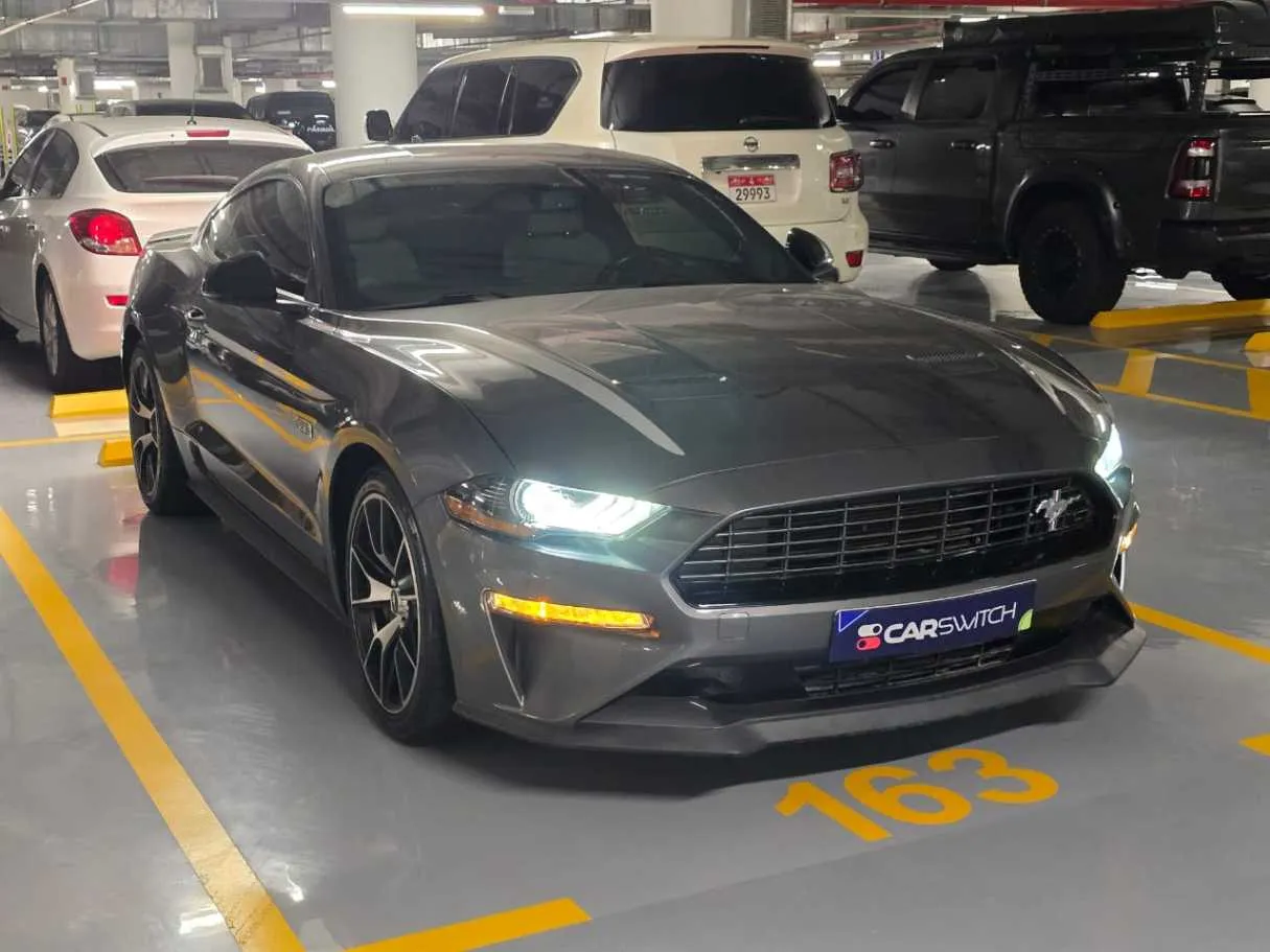 Car image 4