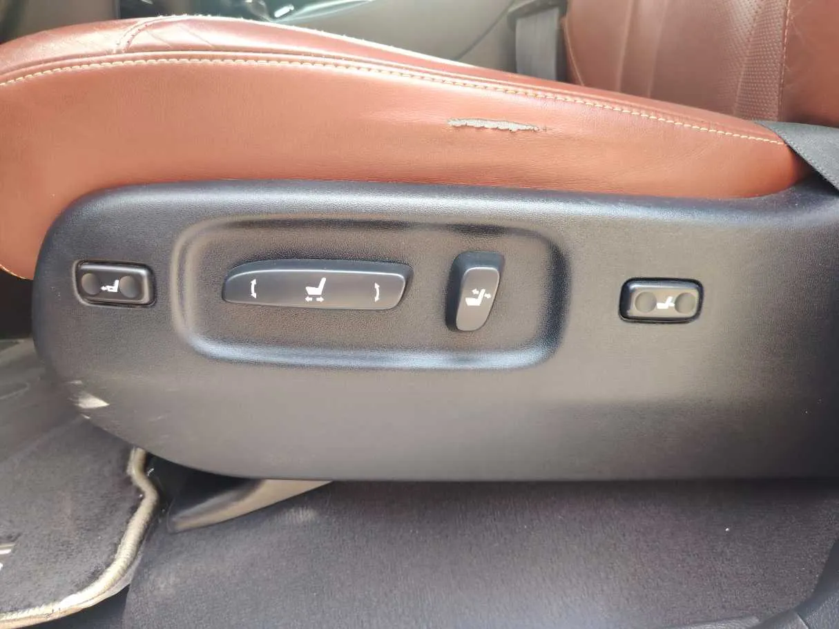 Car image 31