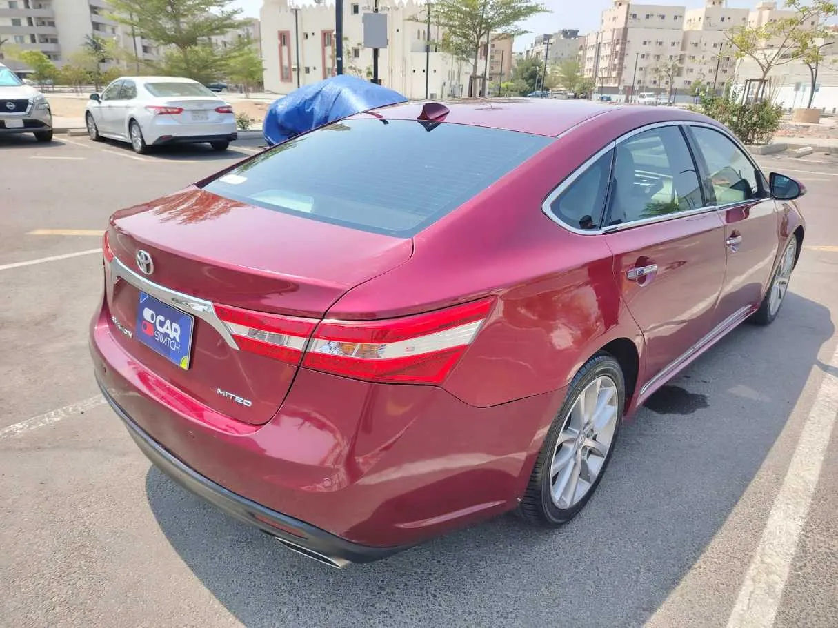 Car image 5