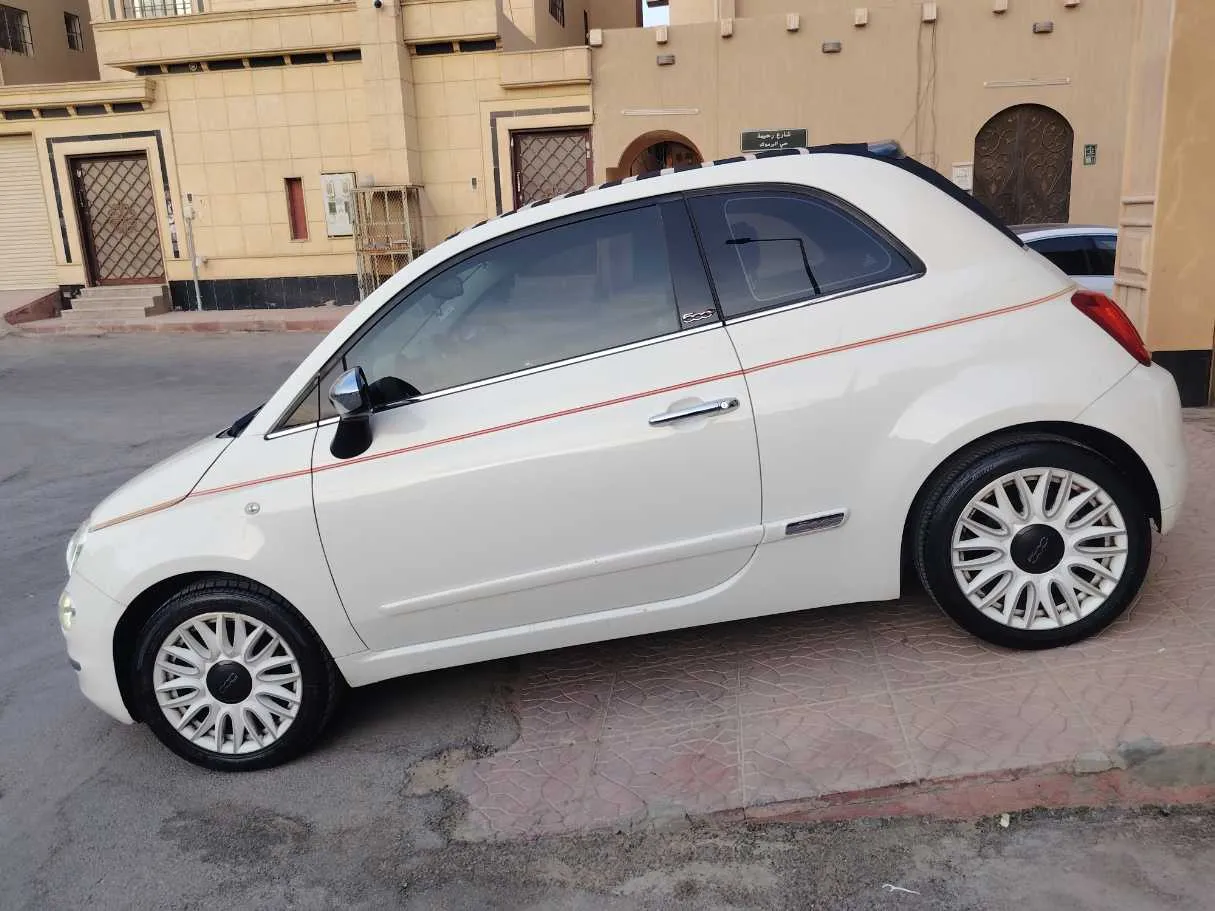 Car image 8