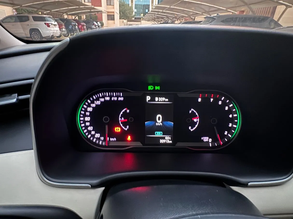 Car image 18