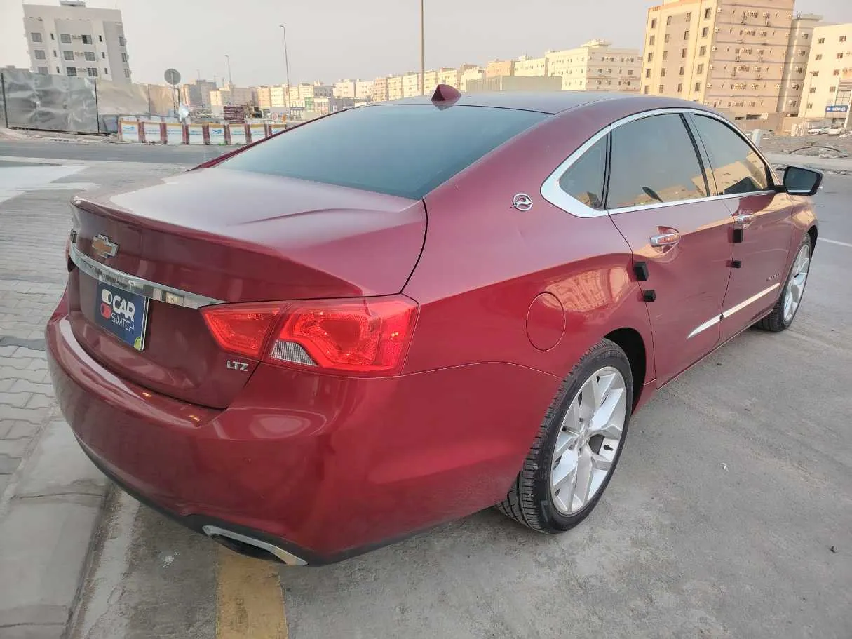 Car image 5