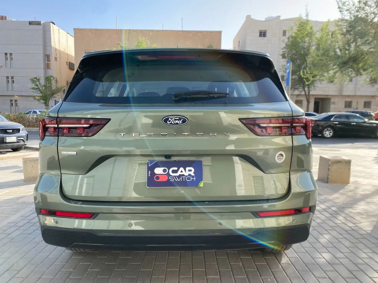 Car image 6