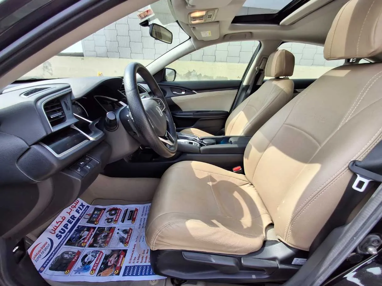 Car image 12