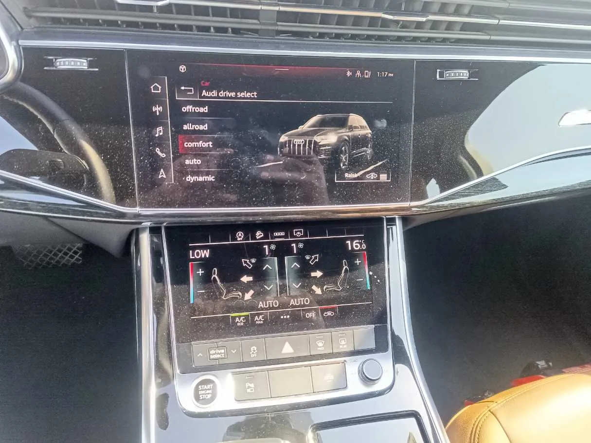 Car image 23