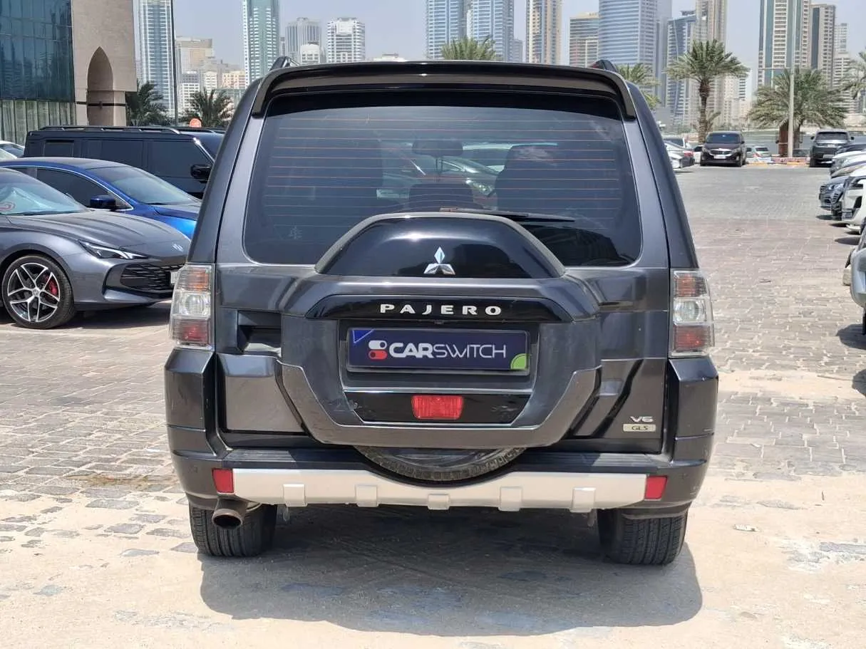 Car image 6