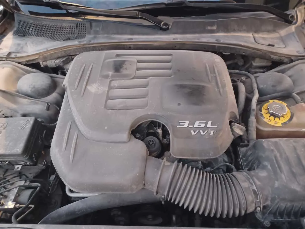 Car image 20