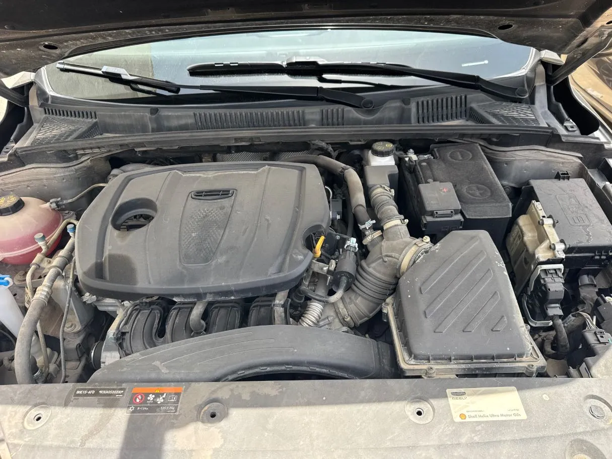 Car image 15