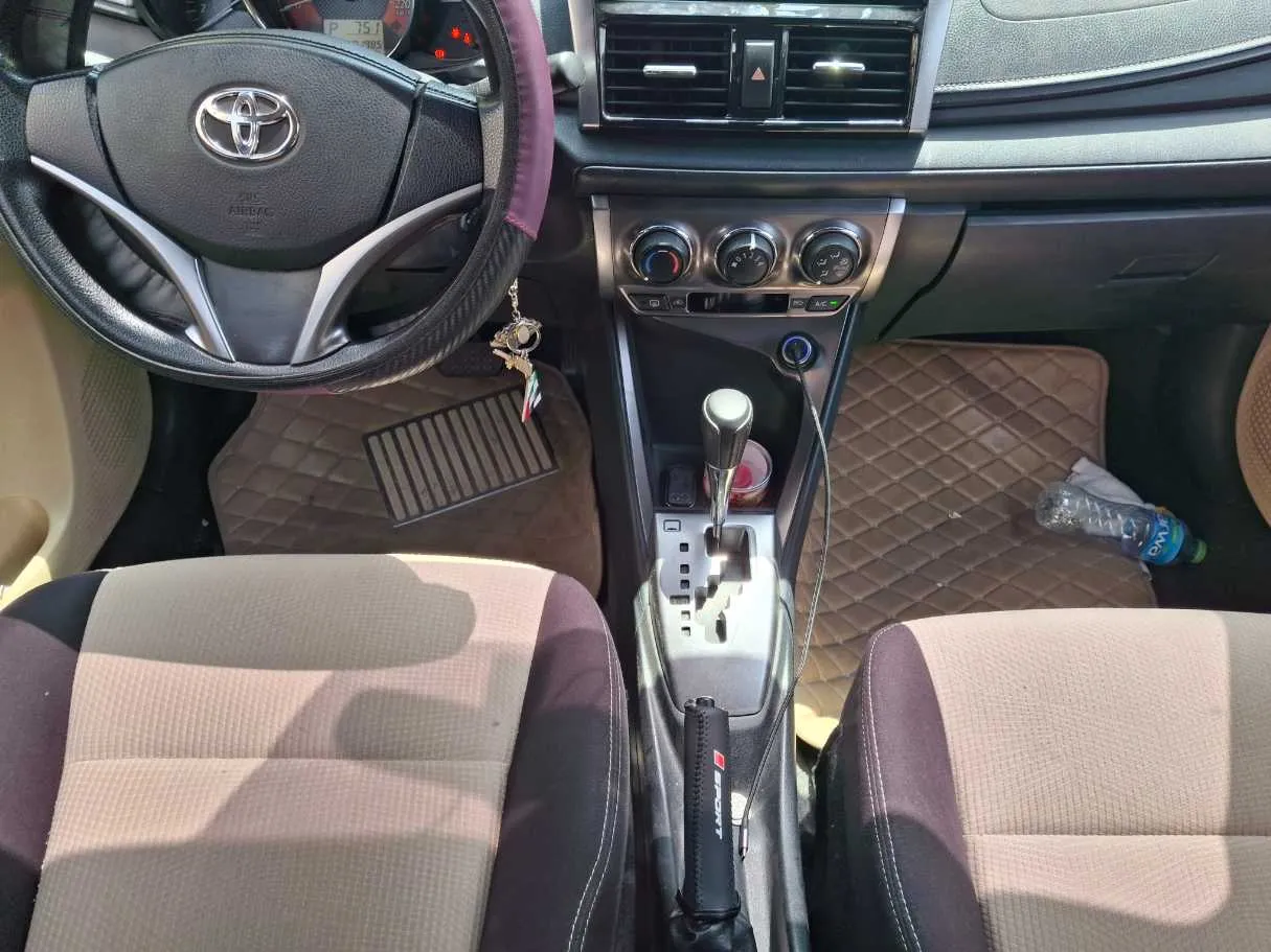 Car image 15