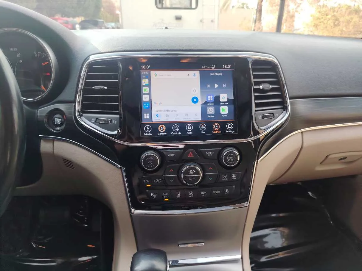 Car image 21