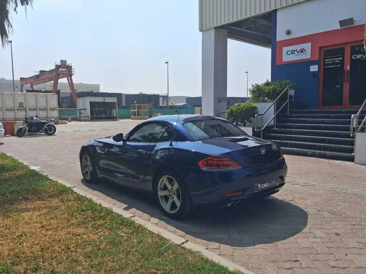 Car image 7