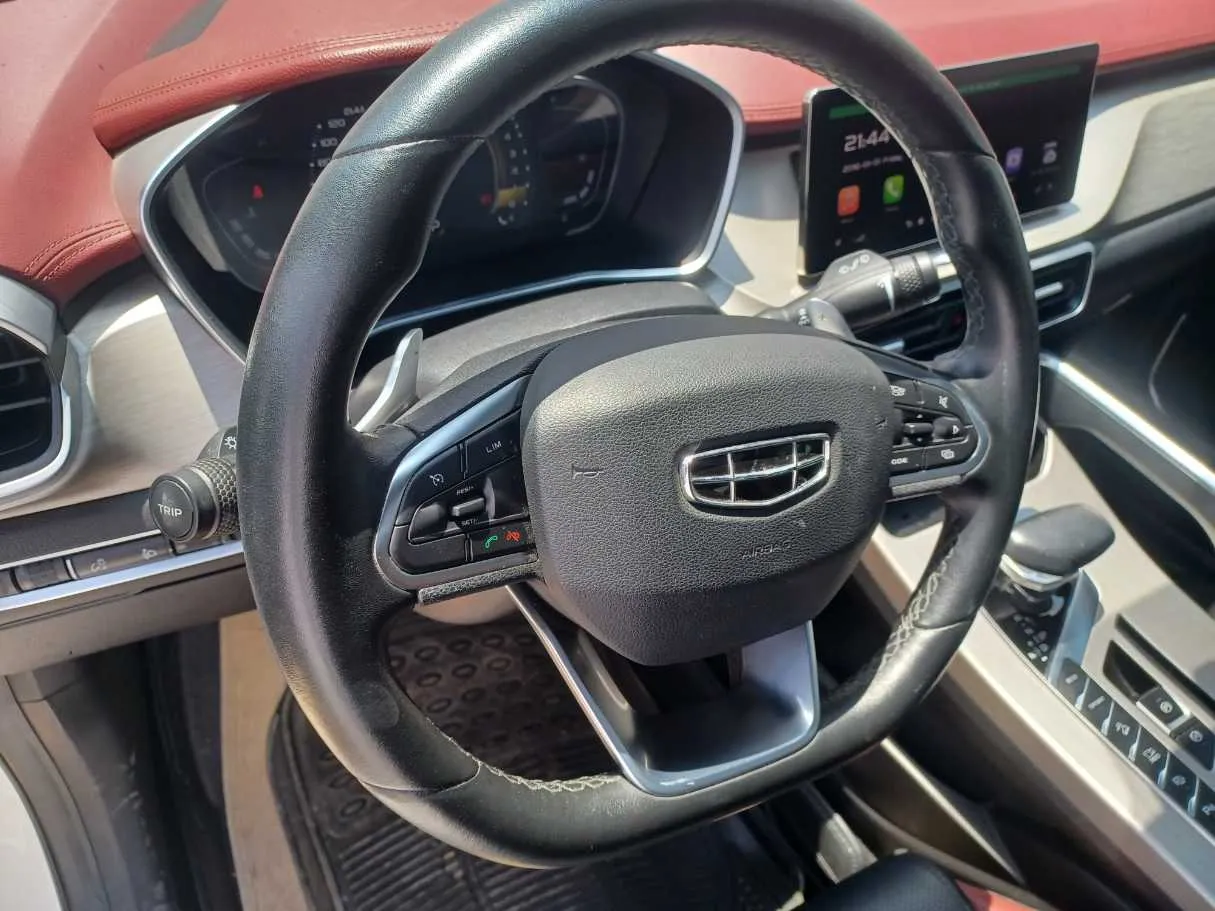Car image 20