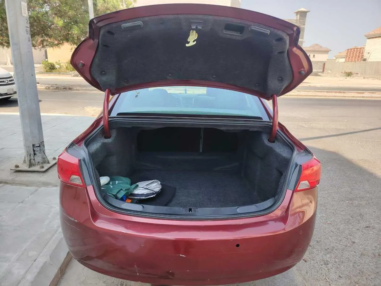 Car image 28