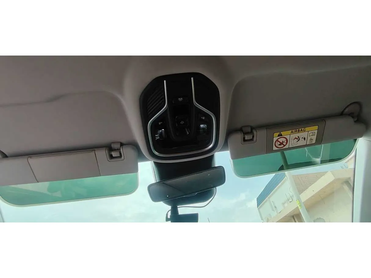 Car image 31