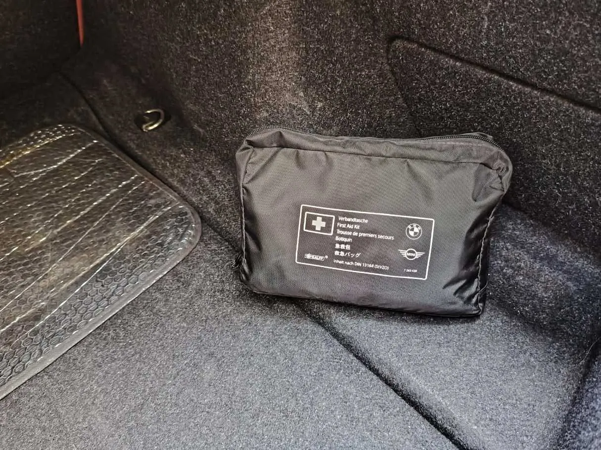 Car image 42