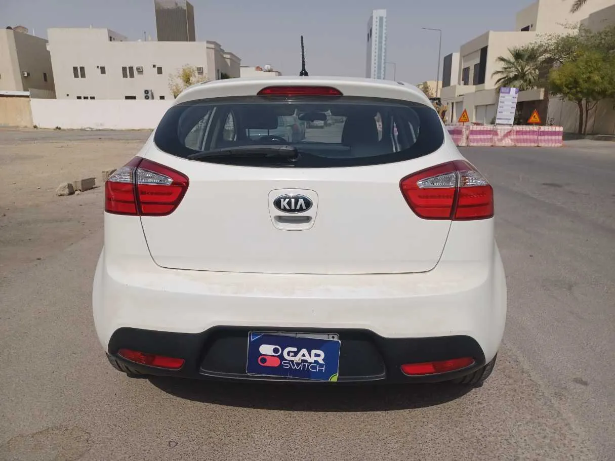 Car image 6