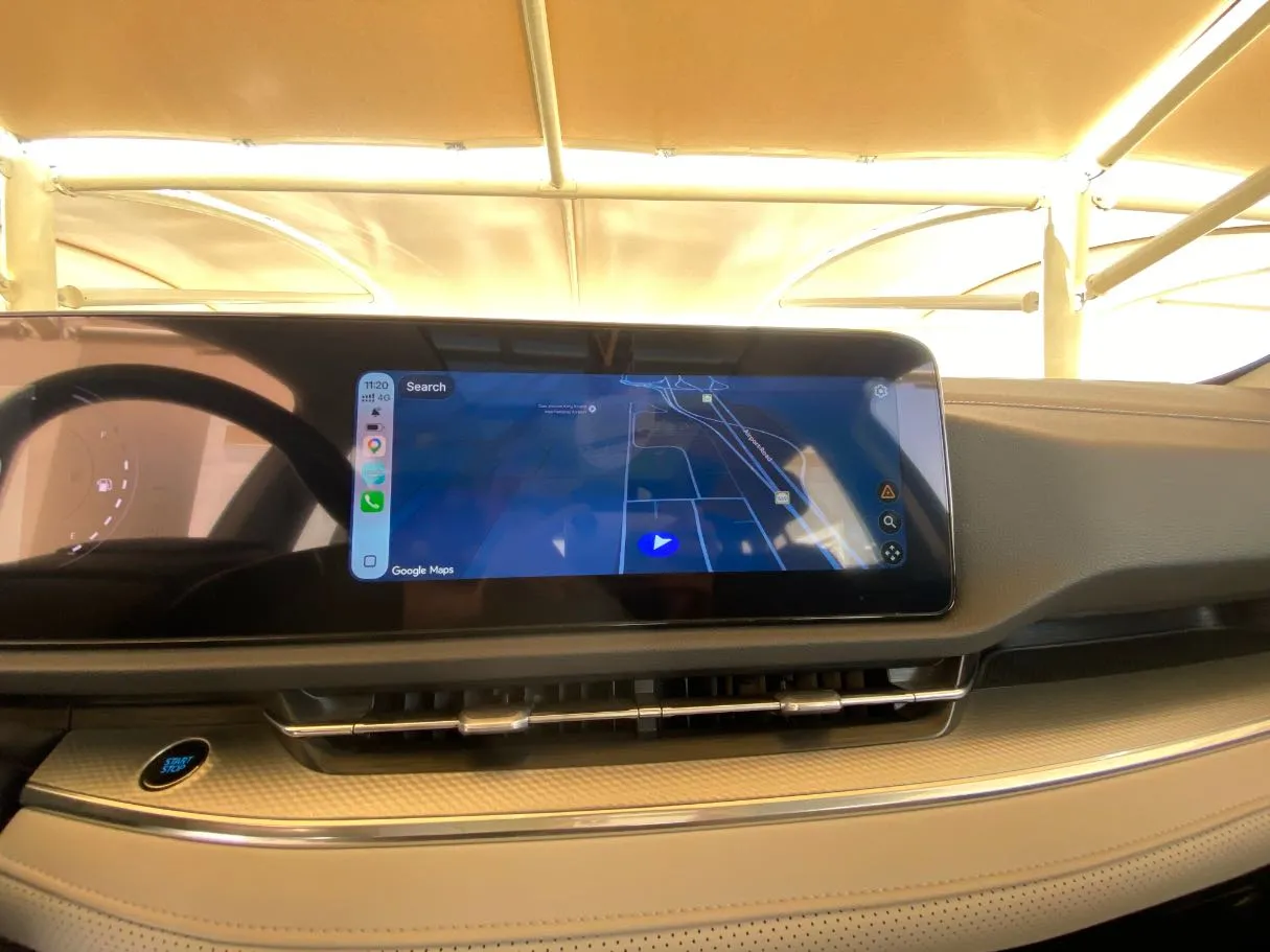 Car image 17