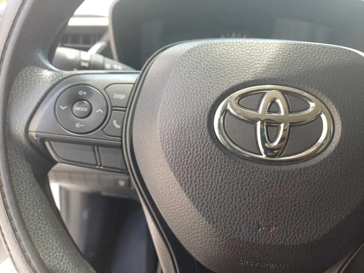 Car image 20