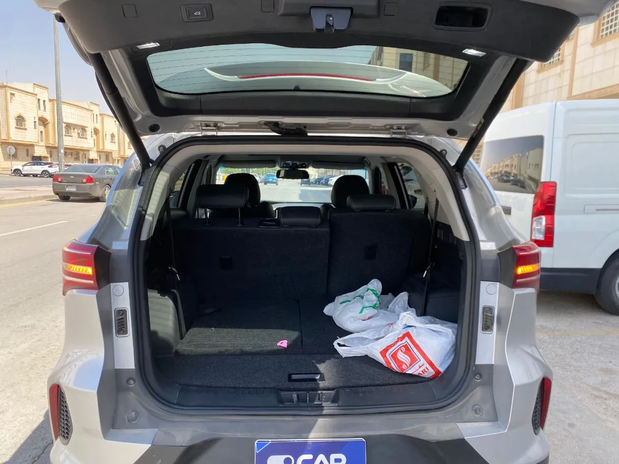 Car image 21