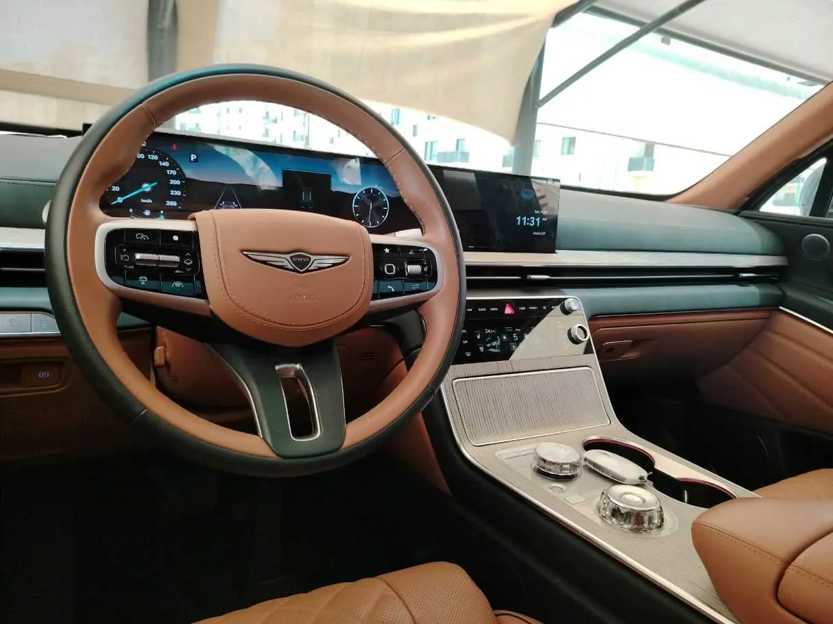 Car image 23