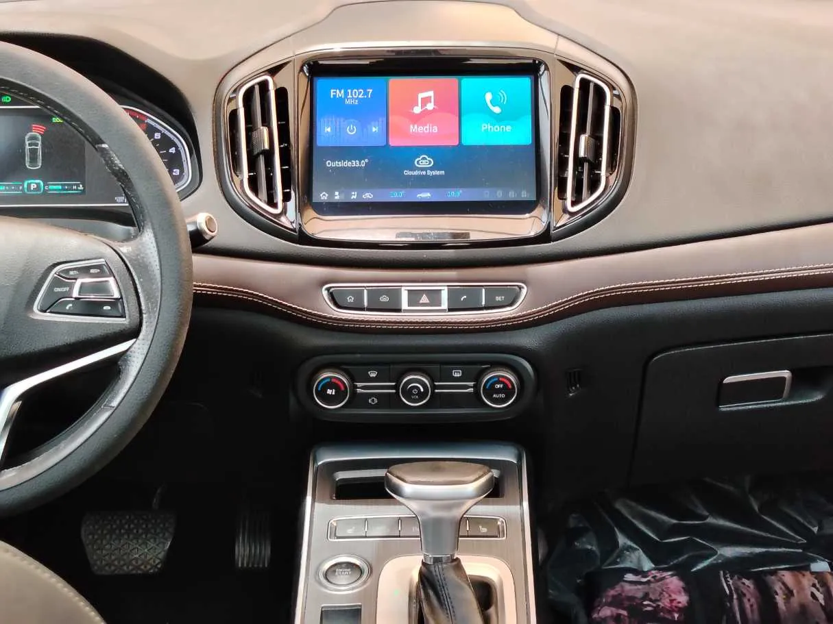 Car image 23