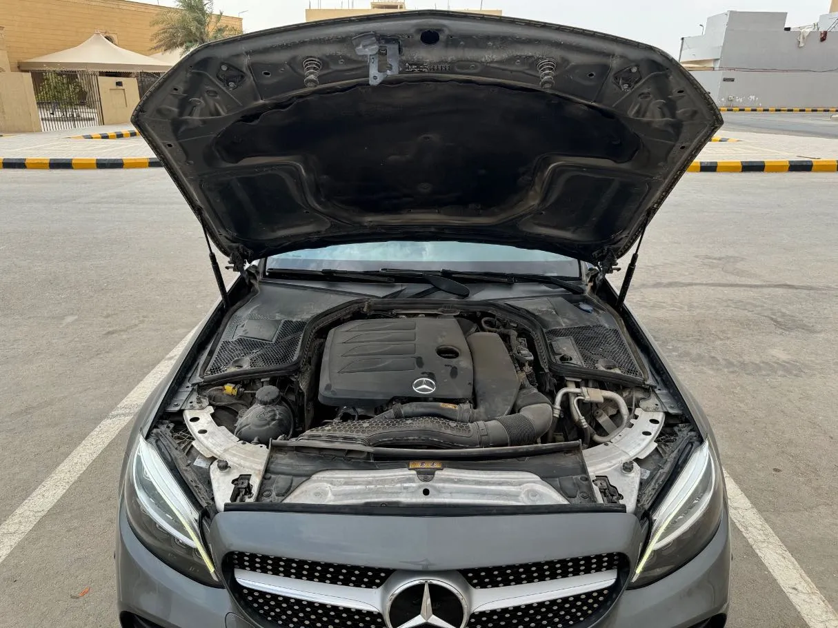 Car image 28
