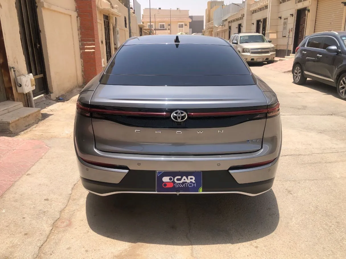 Car image 6