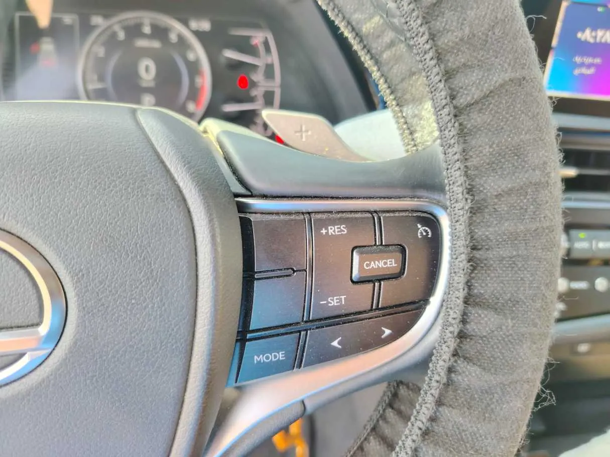 Car image 43