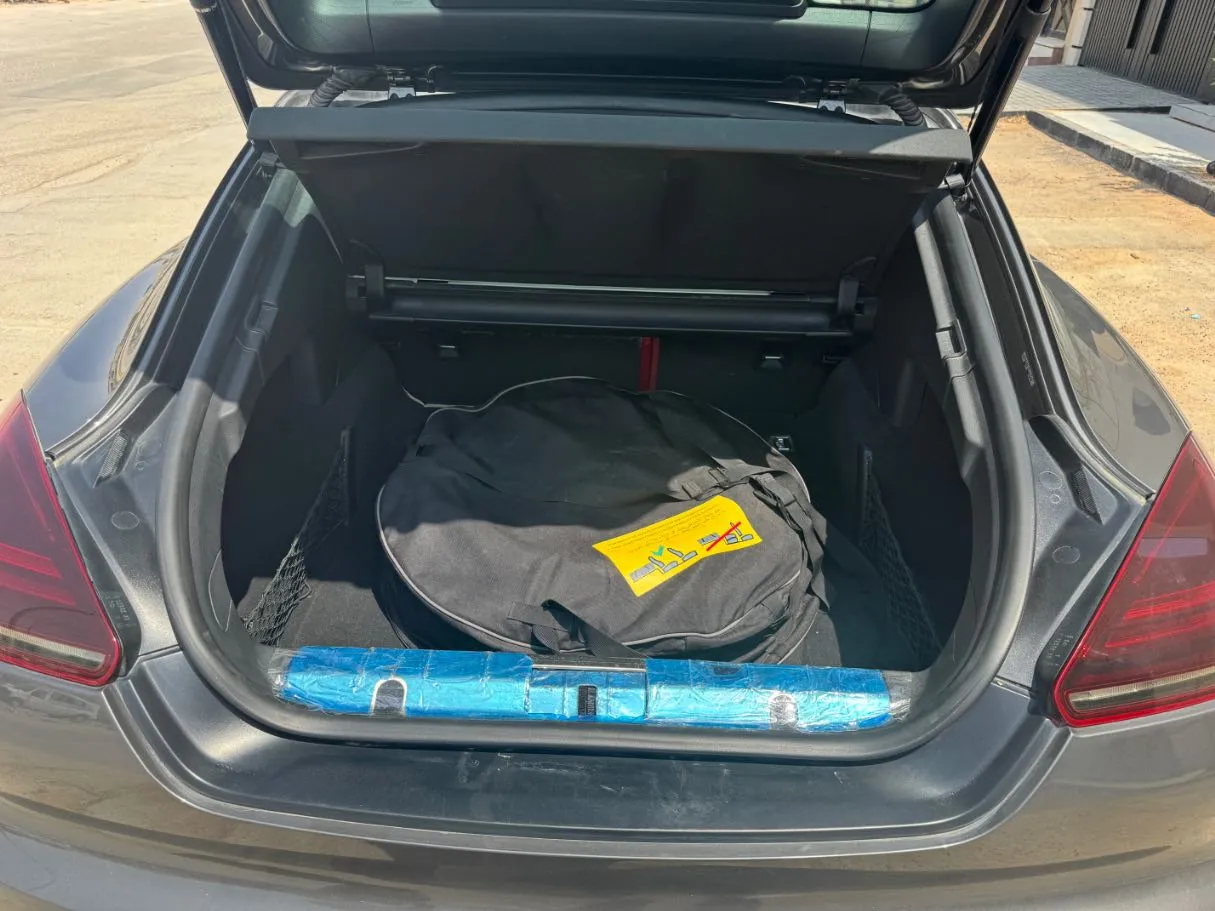 Car image 20
