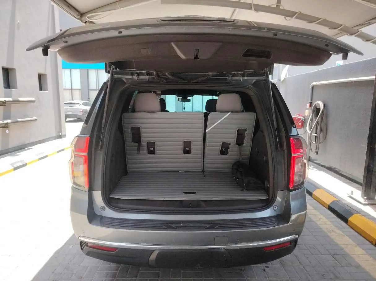 Car image 25