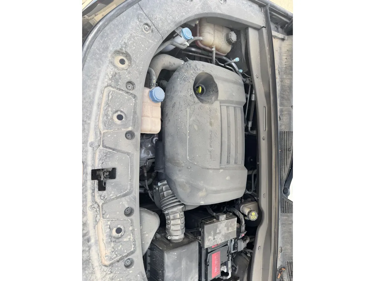 Car image 22