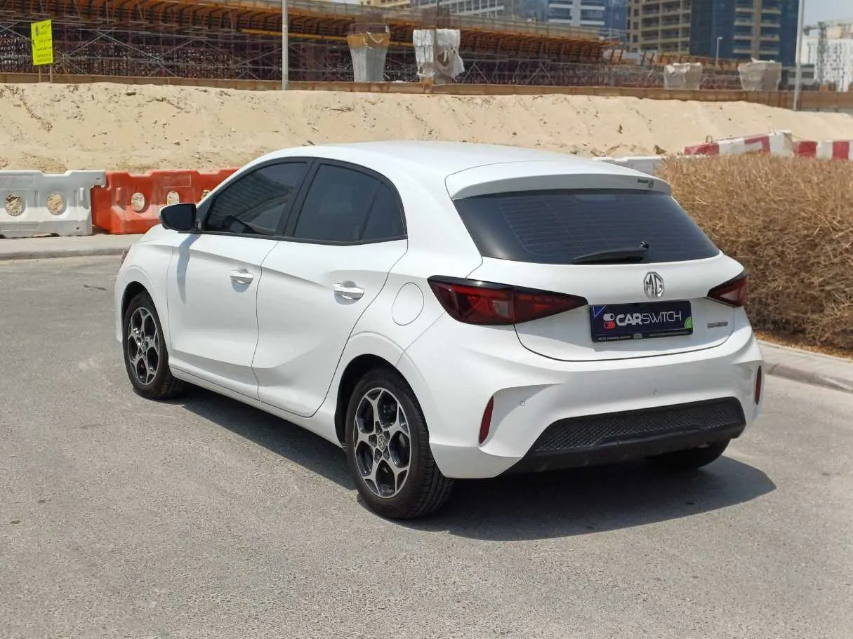 Car image 7