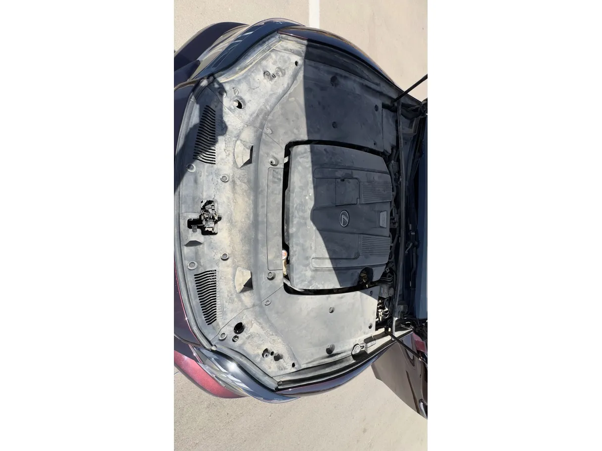 Car image 26