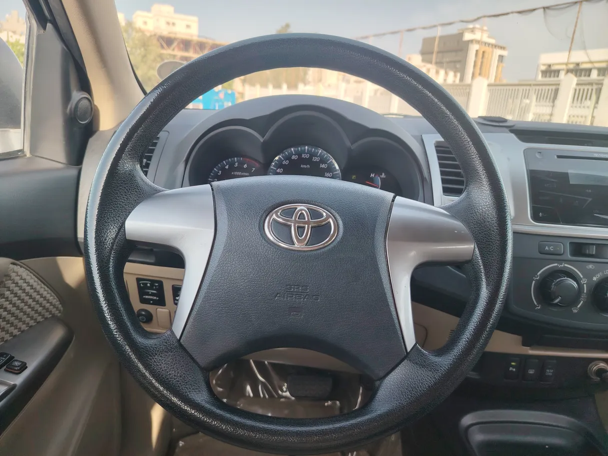 Car image 21