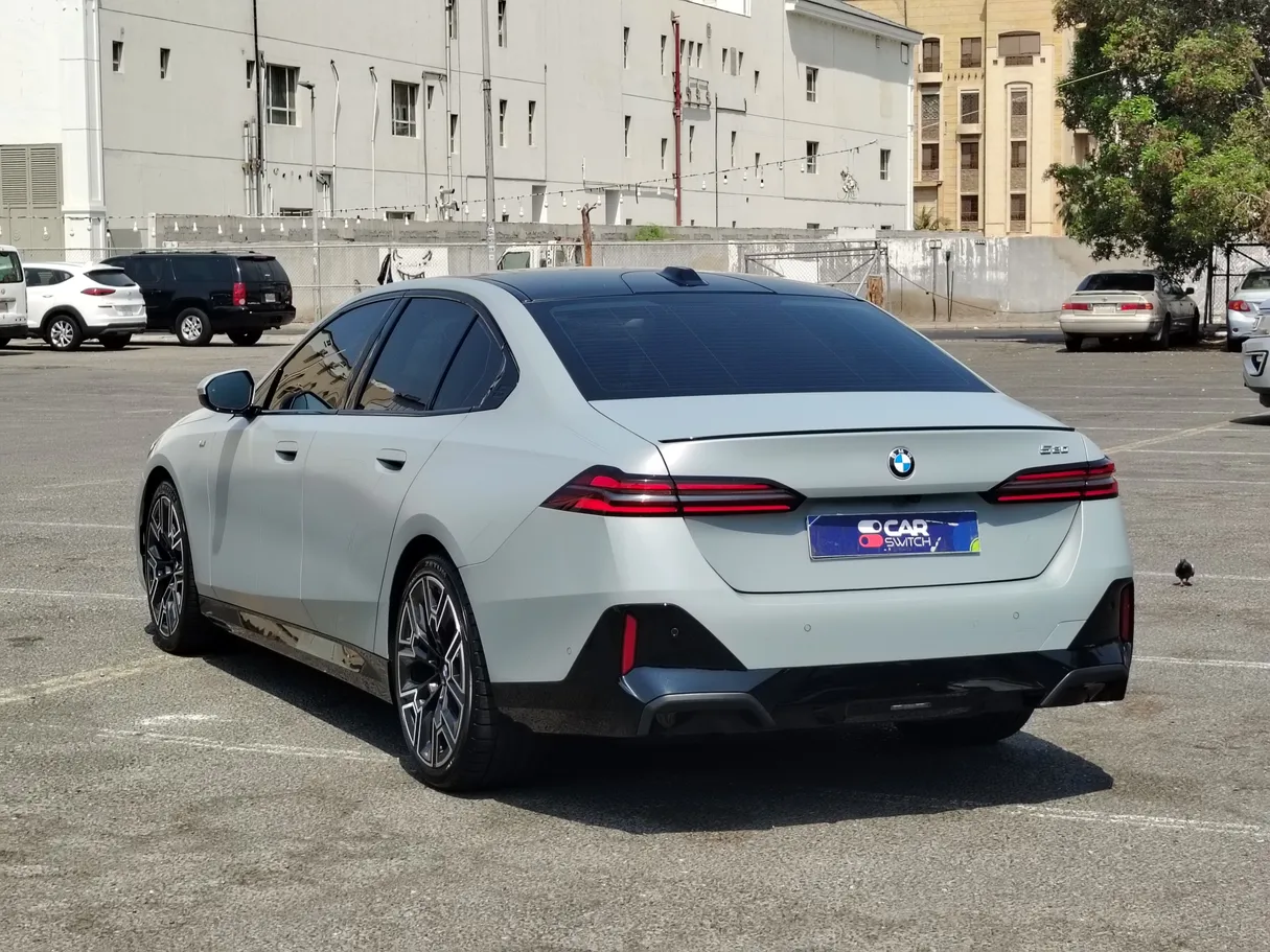 Car image 7