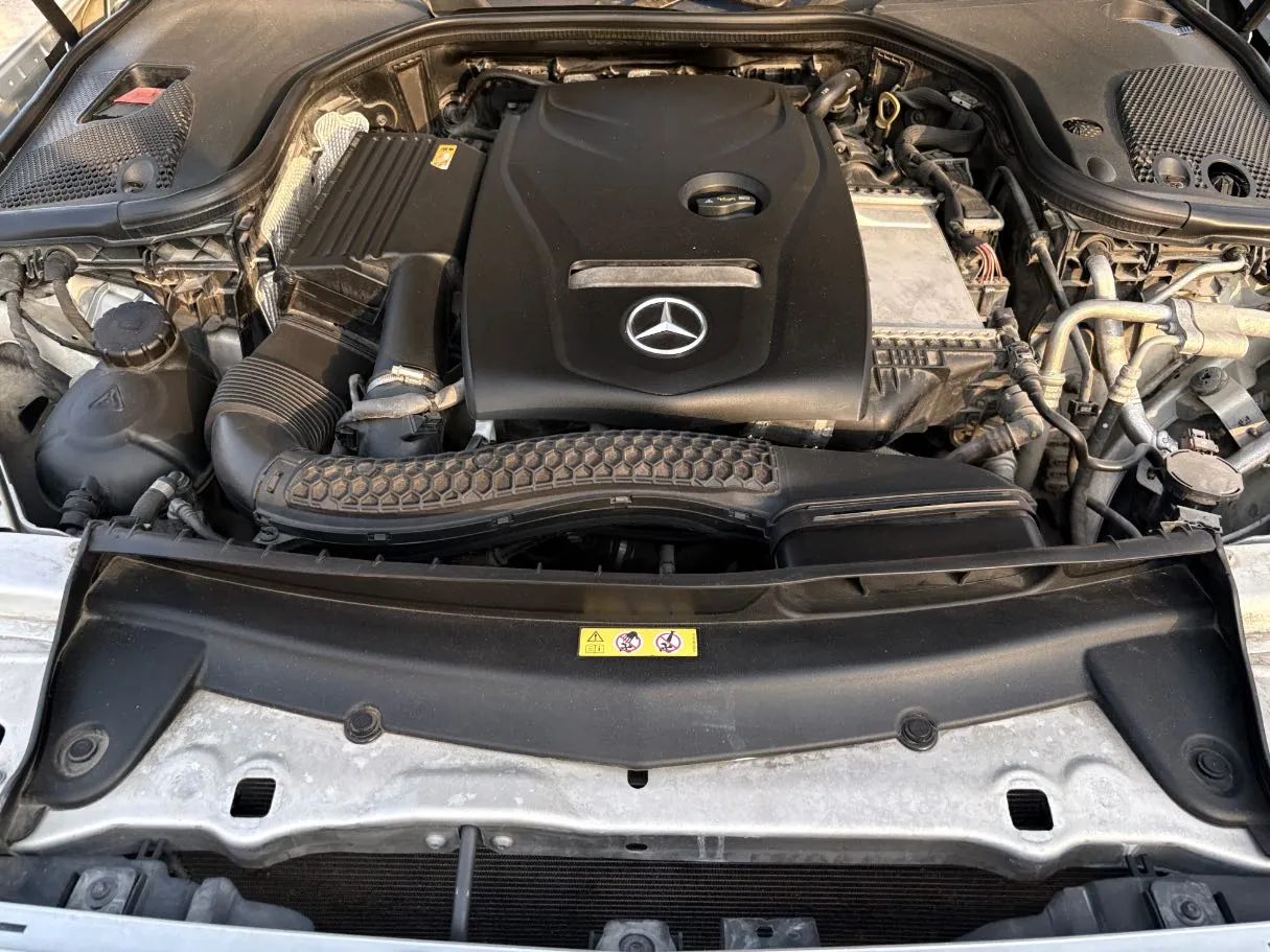 Car image 29